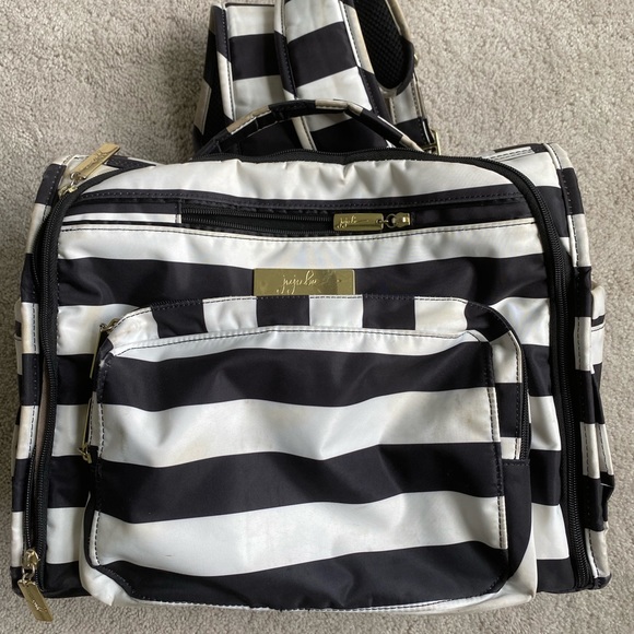Jujube BFF Back pack diaper bag The First Lady - Picture 3 of 15